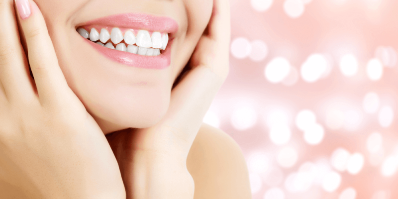 What is a Teeth Whitening Products and How Does it Work?