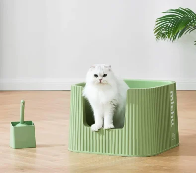 No More Mess: How High Walls in Cat Litter Boxes Can Save Your Day