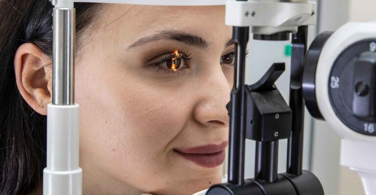 Differences Between LASIK and SMILE Laser Eye Surgery