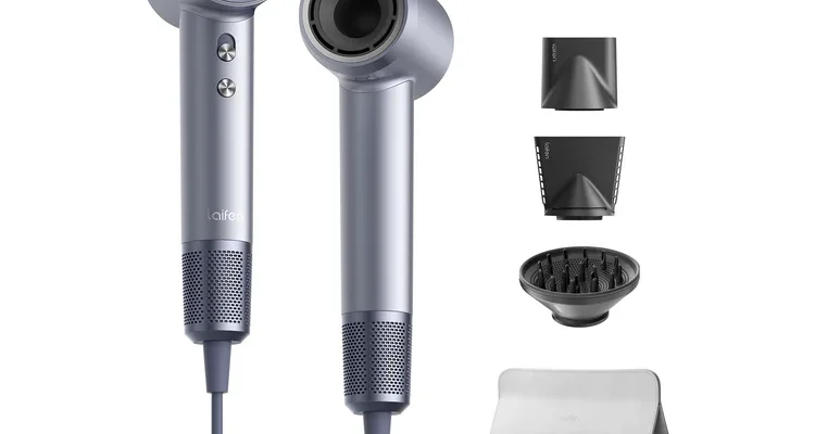 Say Goodbye to Heat Damage with an Ionic Hair Dryer